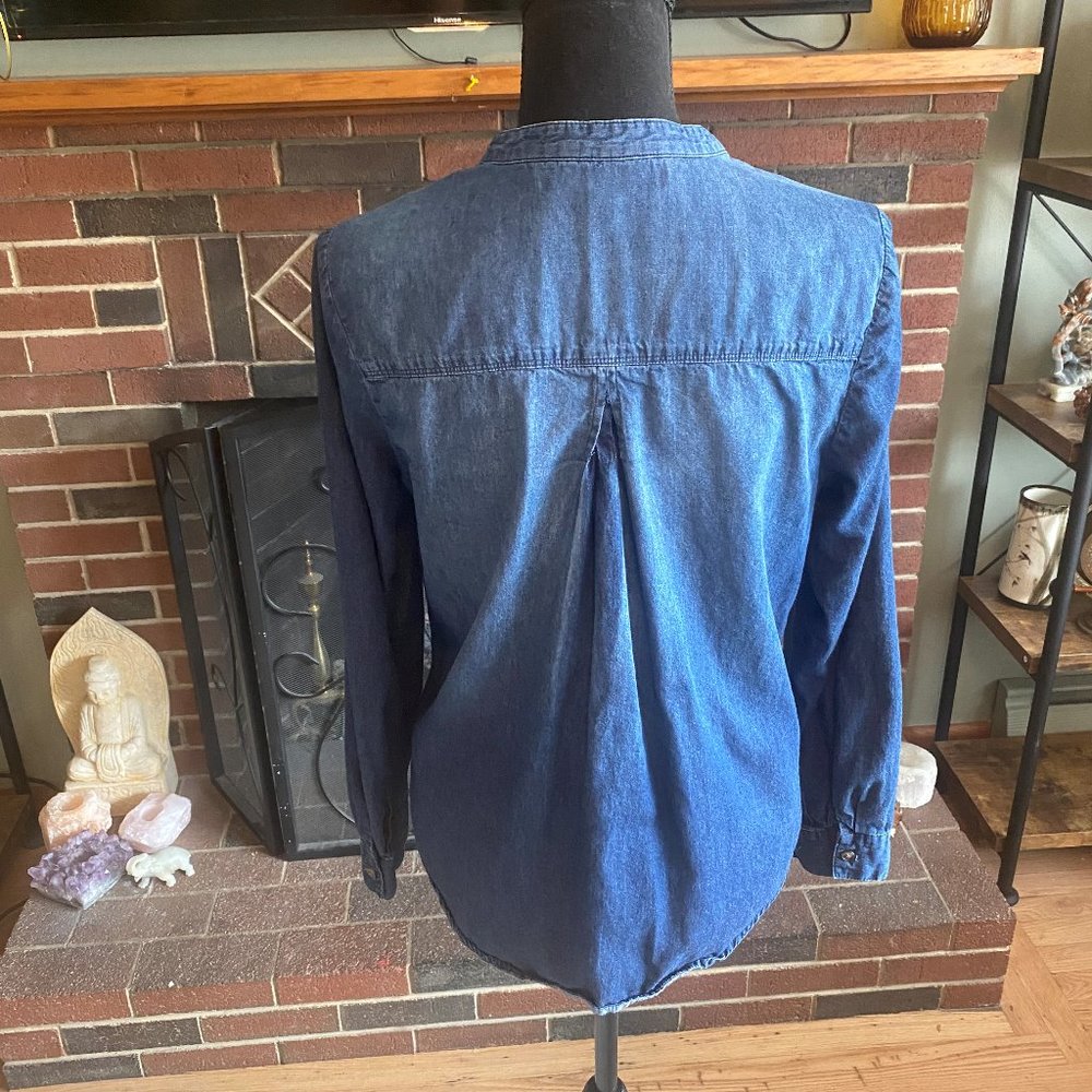 LAUREN CONRAD denim pull over top - Picture 4 of 4
